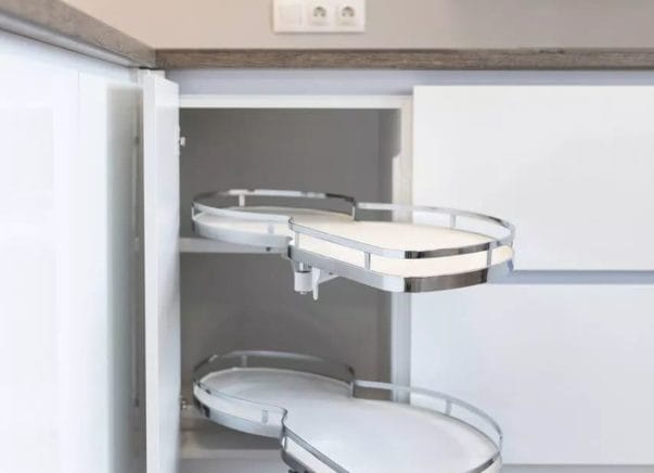 Угловая кухня Адерона 2,6х3,5м